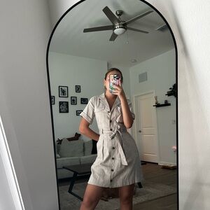 Banana Republic Stylish Beige Button-Up Dress